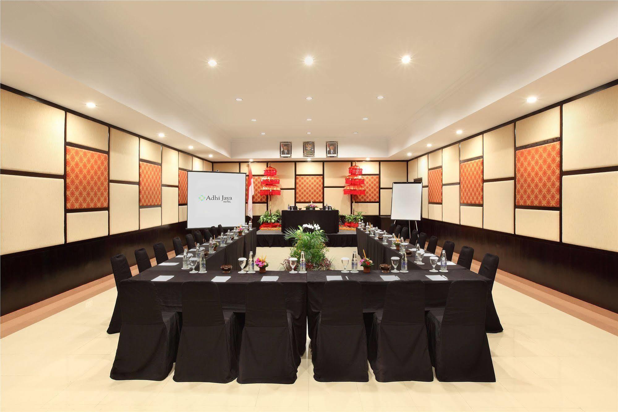 Adhi Jaya Hotel Kuta Lombok Kültér fotó